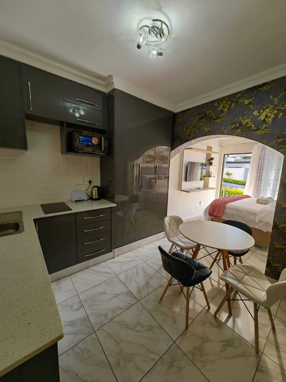 Comfort Studio Suite, Balcony | Laptop workspace, free WiFi