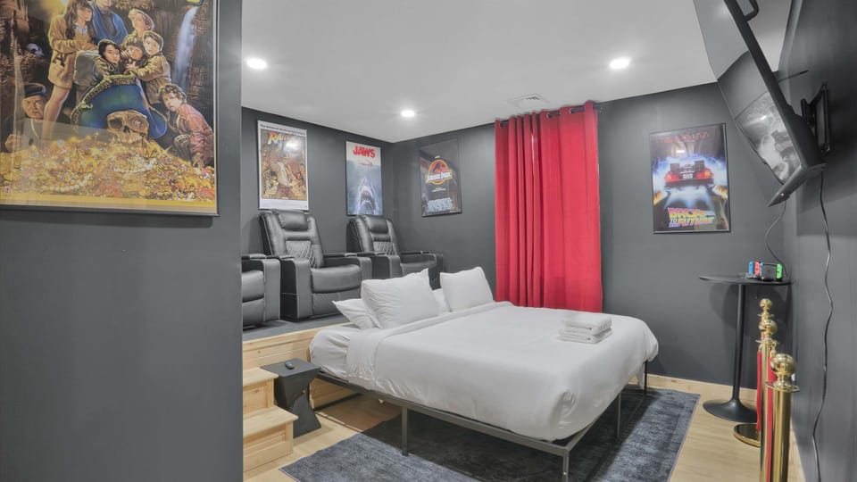 Home Theater Lounge | Recliners + Big Screen