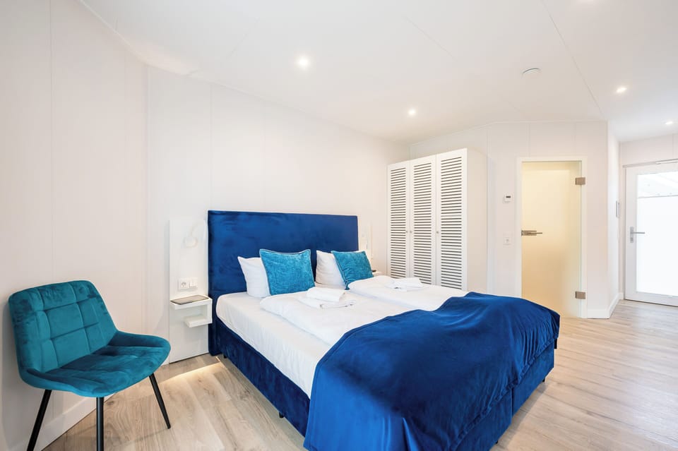 Comfort Double Room, Balcony, Partial Sea View | Desk, soundproofing, free WiFi