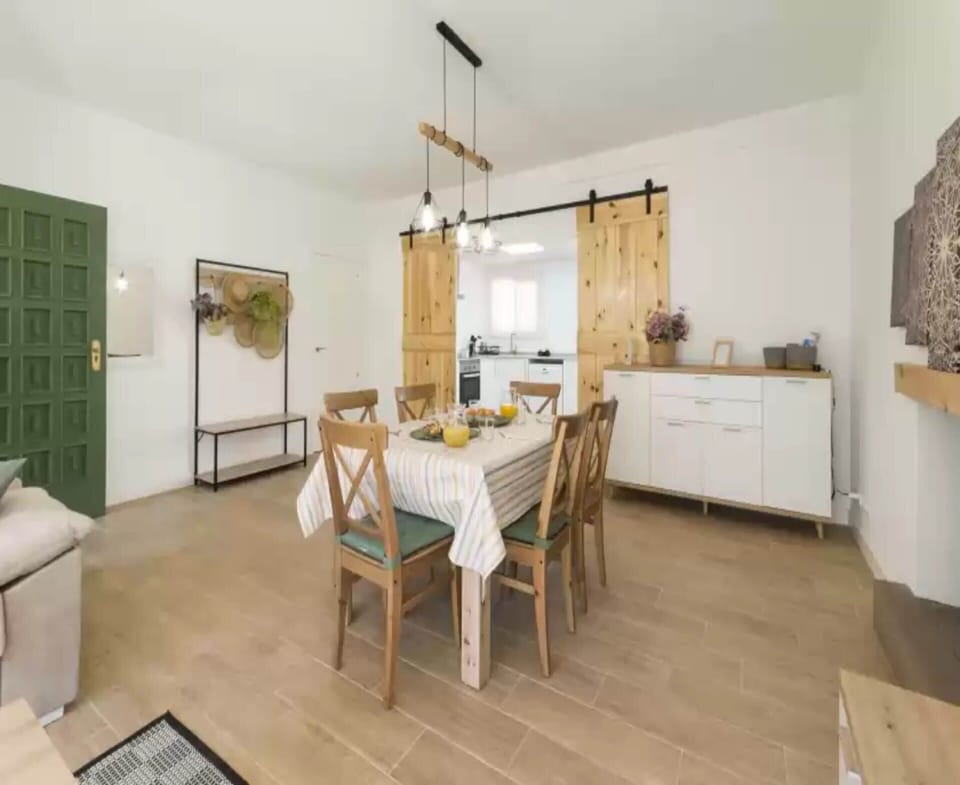 Villa | Dining