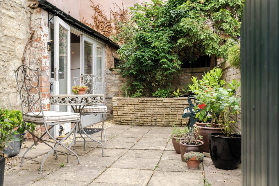 Small outdoor patio area.