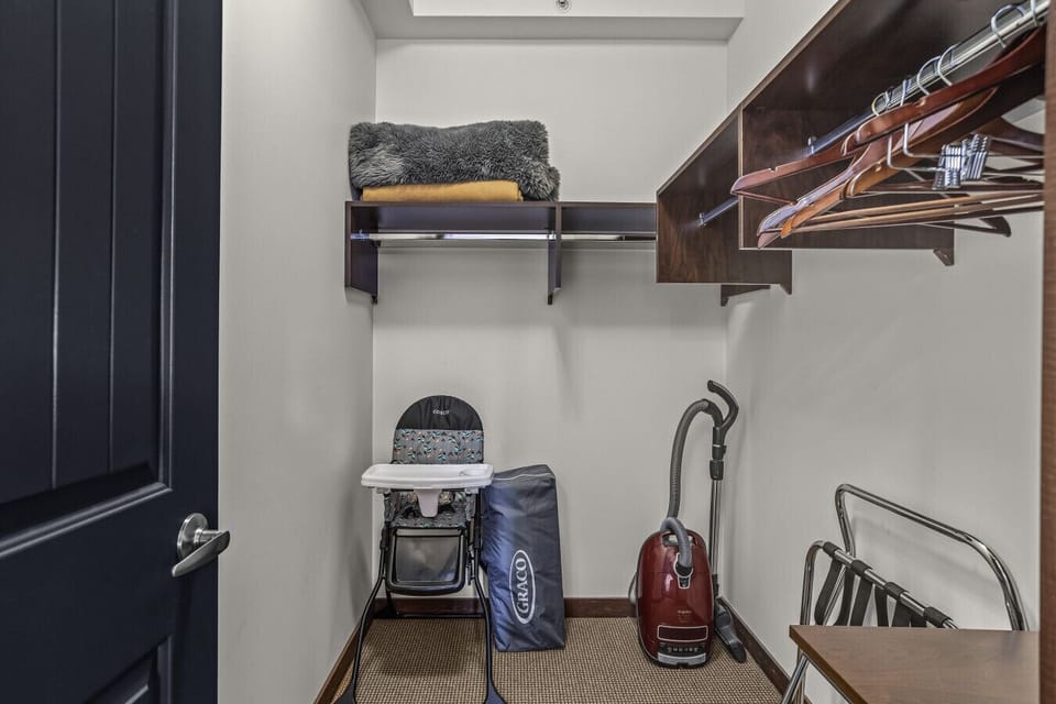 Master bedroom walk-in closet