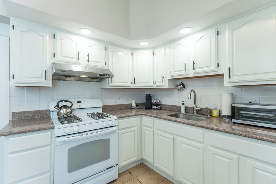 Everything you need to cook--but don't spend too much time in the kitchen!