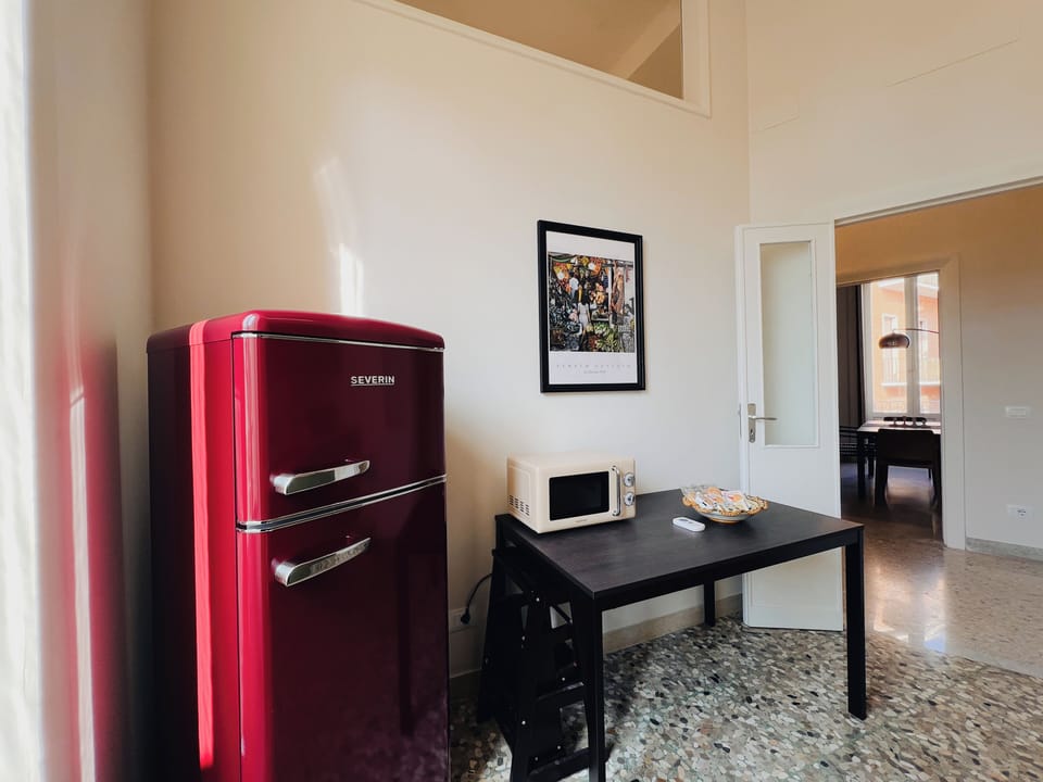 Fully equipped Kitchen - fridge and Microwave