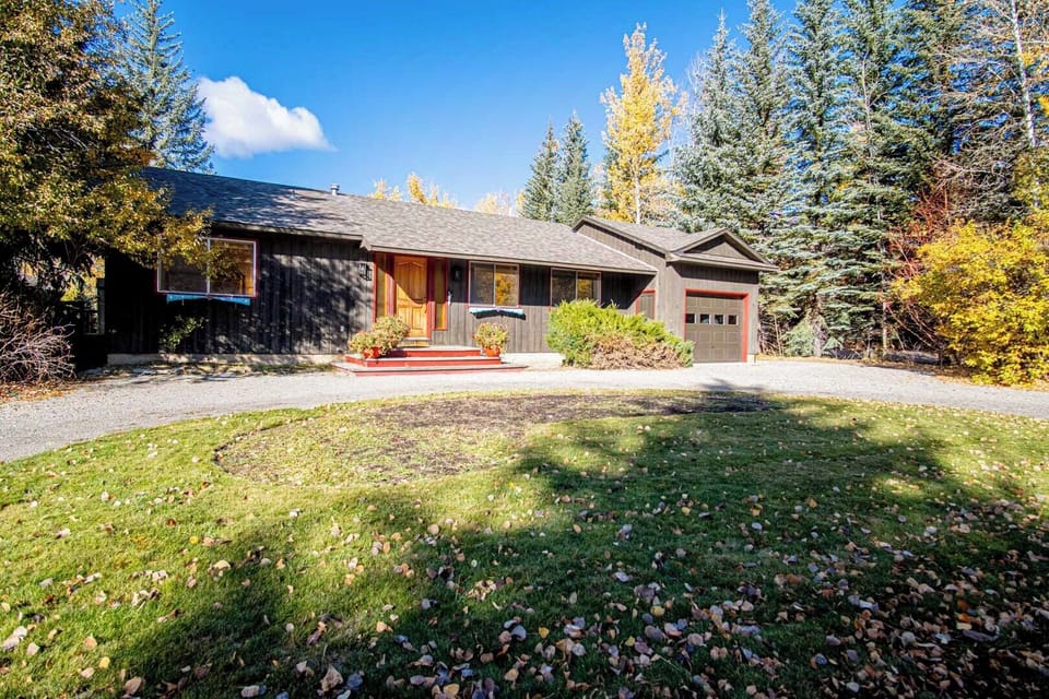 Front view of Bigwood Bliss