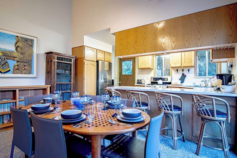 View to dining and kitchen area