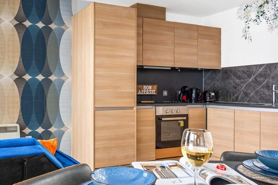 Apartment | Private kitchen | Fridge, microwave, oven, stovetop