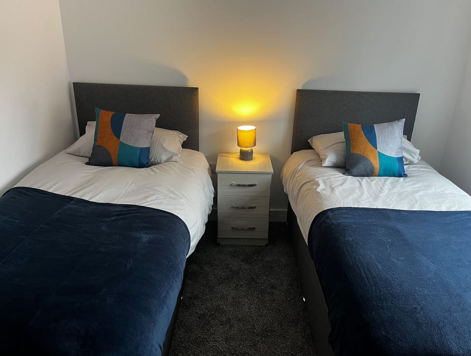 Apartment | 2 bedrooms, iron/ironing board, free WiFi, bed sheets