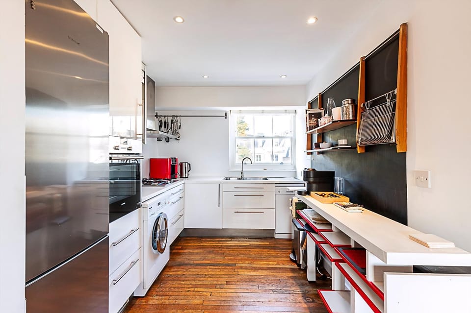 Apartment | Private kitchen | Dining tables
