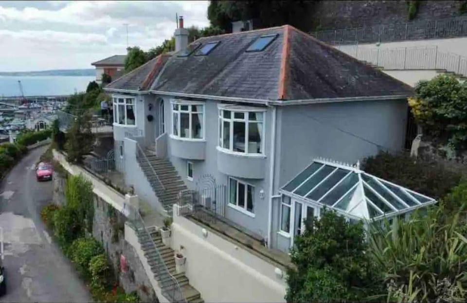 House | Exterior