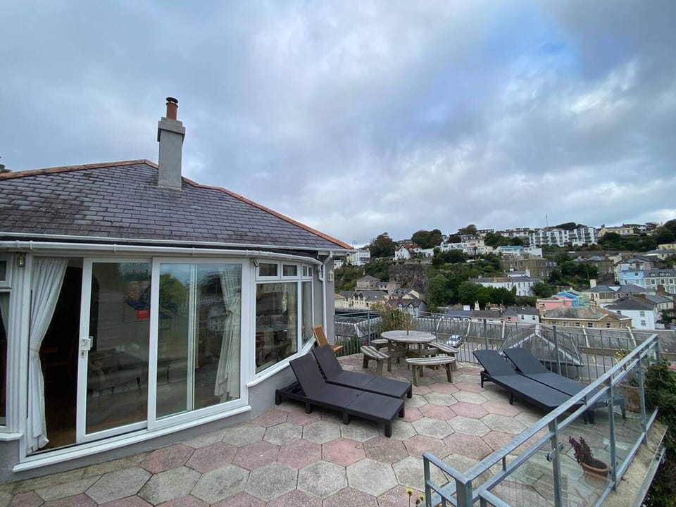 House | Outdoor dining