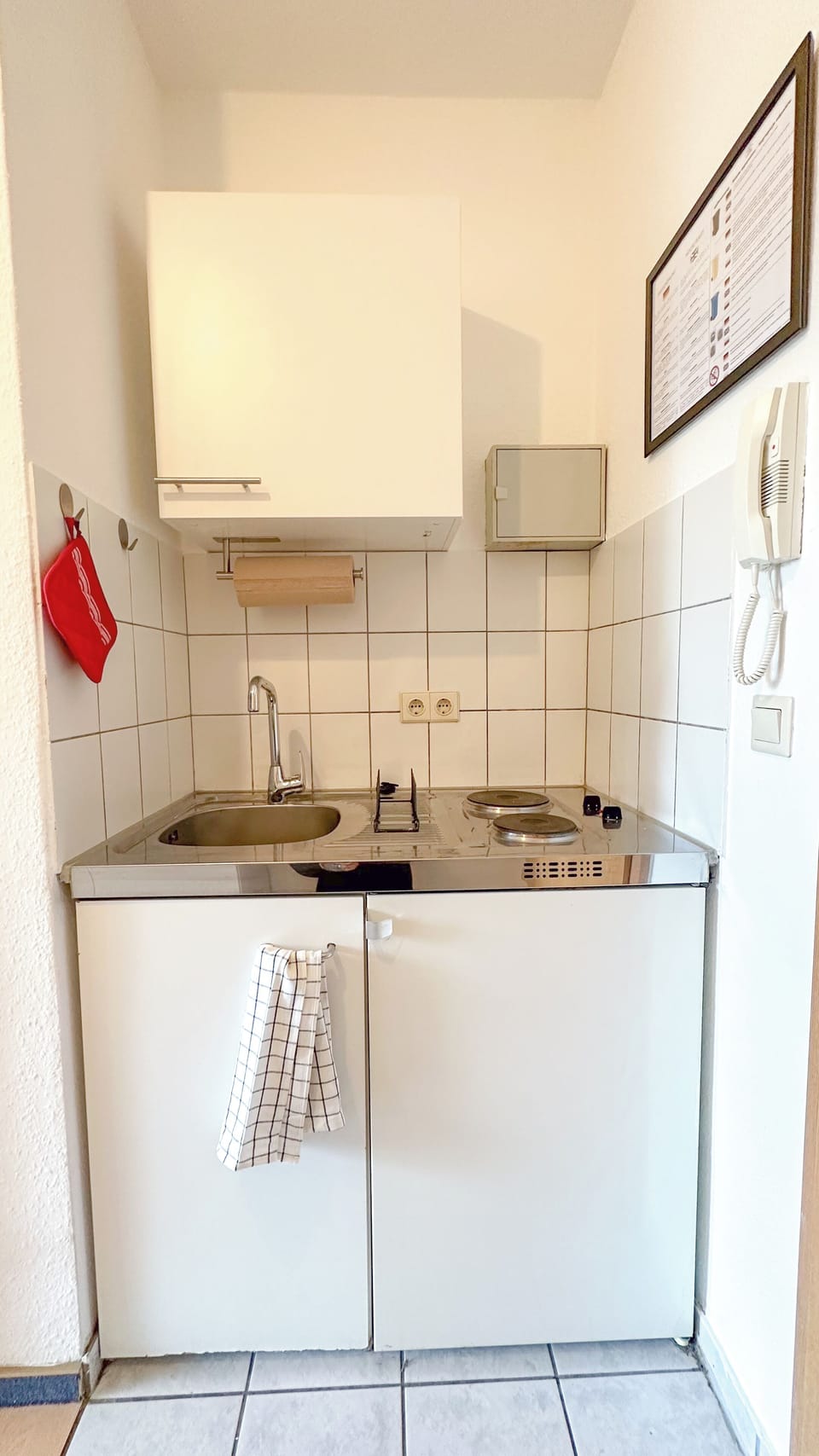 Fridge, stovetop, toaster, cookware/dishes/utensils
