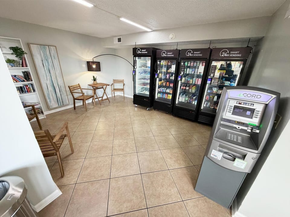The Summit 431 Apartment in Upper Grand Lagoon