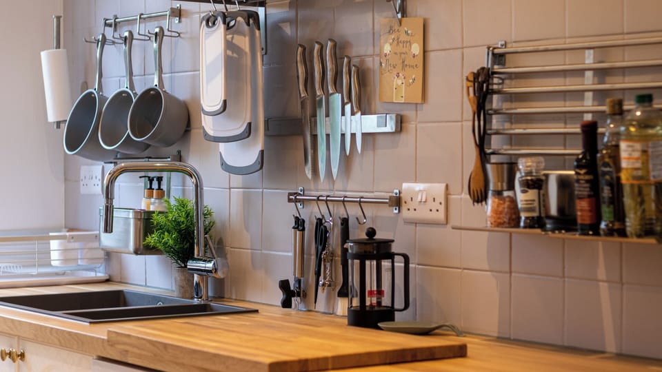House | Private kitchen | Fridge, microwave, oven, stovetop