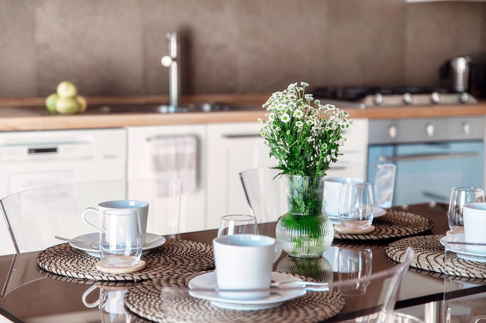 Apartment, Mountain View | Private kitchen | Full-size fridge, oven, stovetop, dishwasher