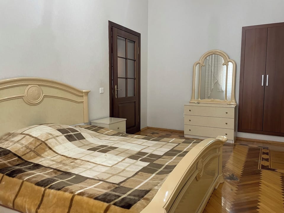 Deluxe Apartment, Sea View | 3 bedrooms, in-room safe, desk, laptop workspace