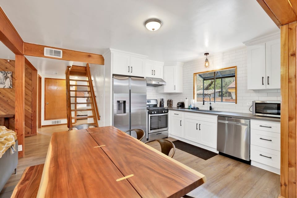 Cabin, Multiple Beds, Hot Tub, Mountain View (2493) | Private kitchen | Coffee/tea maker