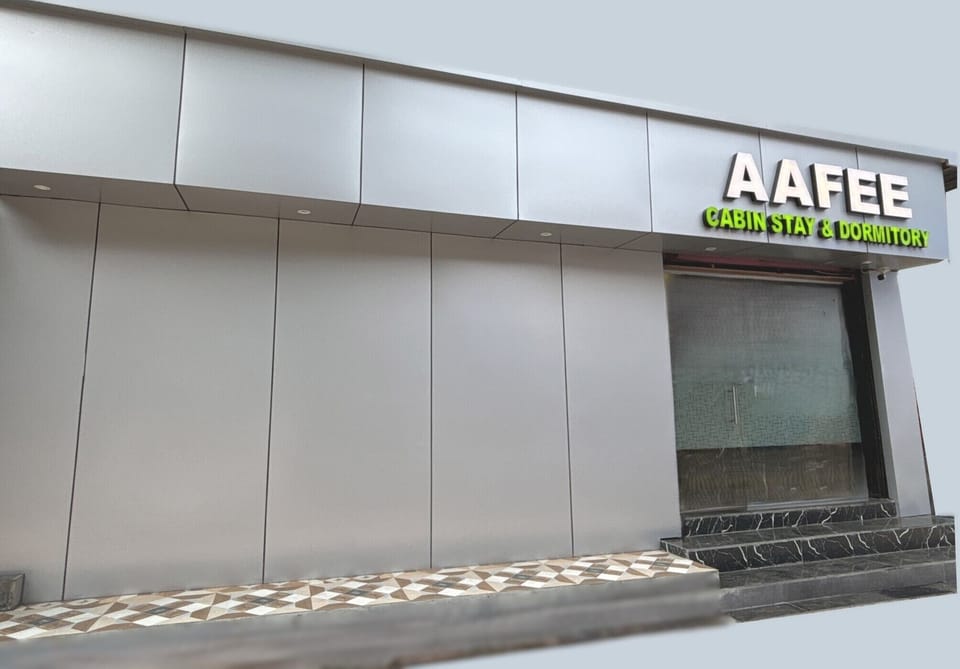 AAFEE CABIN STAY & DORMITORY Hostel in Mumbai