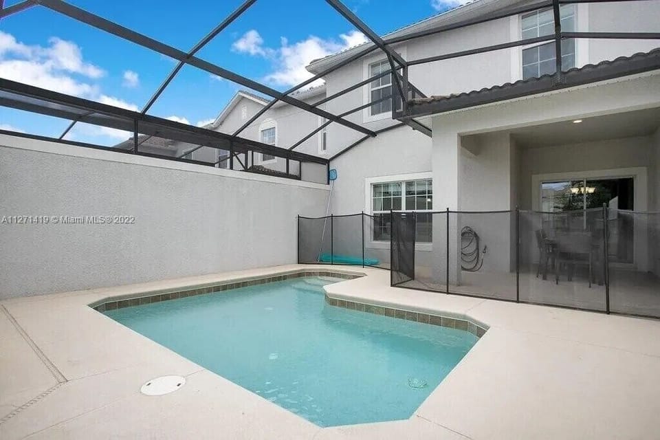 Oasis Club ChampionsGate private home pool pic2