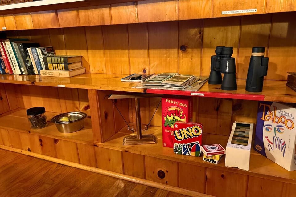 A wide selection of books, stargazing items and classic games awaits you, offering fun and entertainment for guests of all ages.