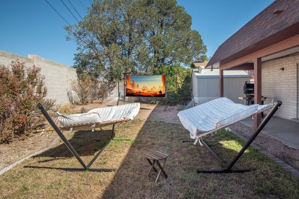 Hammock Cinema