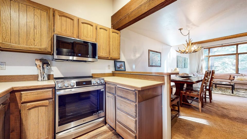 Indoors, Kitchen, Hardwood, Appliance, Microwave