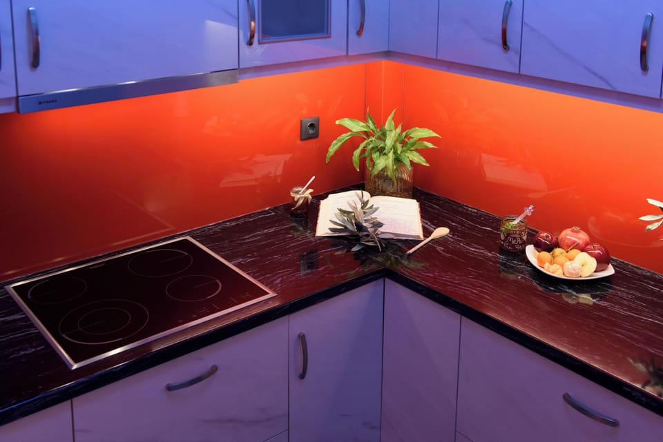 Signature Apartment, Balcony, City View | Private kitchen | Electric kettle, toaster