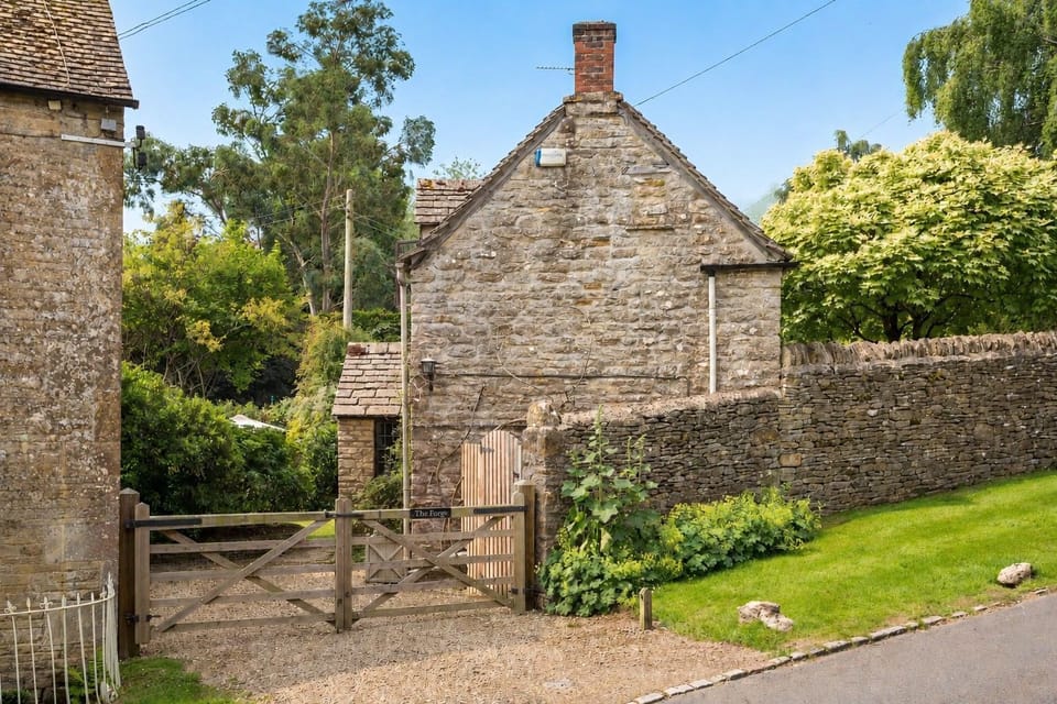 The Forge Garden - StayCotswold