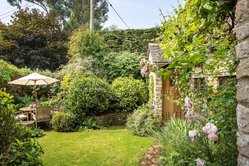 The Forge Garden - StayCotswold