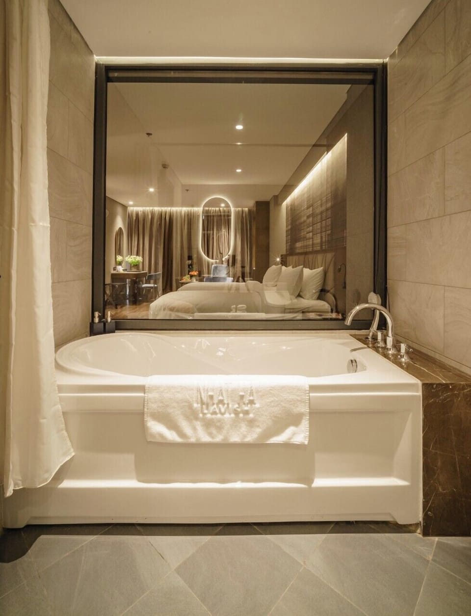 Premier Twin Room | Bathroom | Hair dryer, slippers