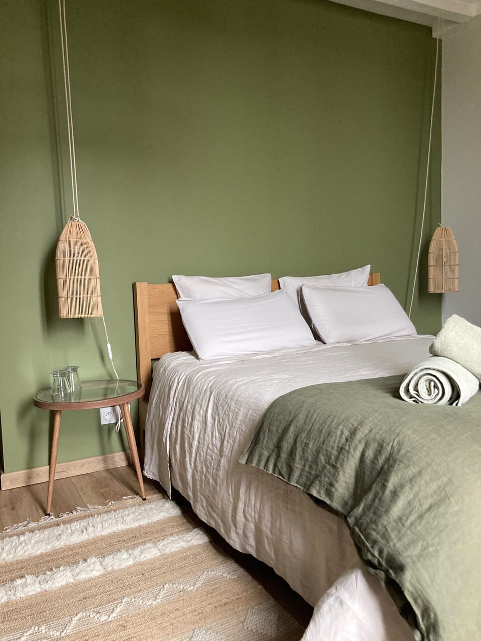 Double Room, River View | Blackout drapes, soundproofing, iron/ironing board, free WiFi