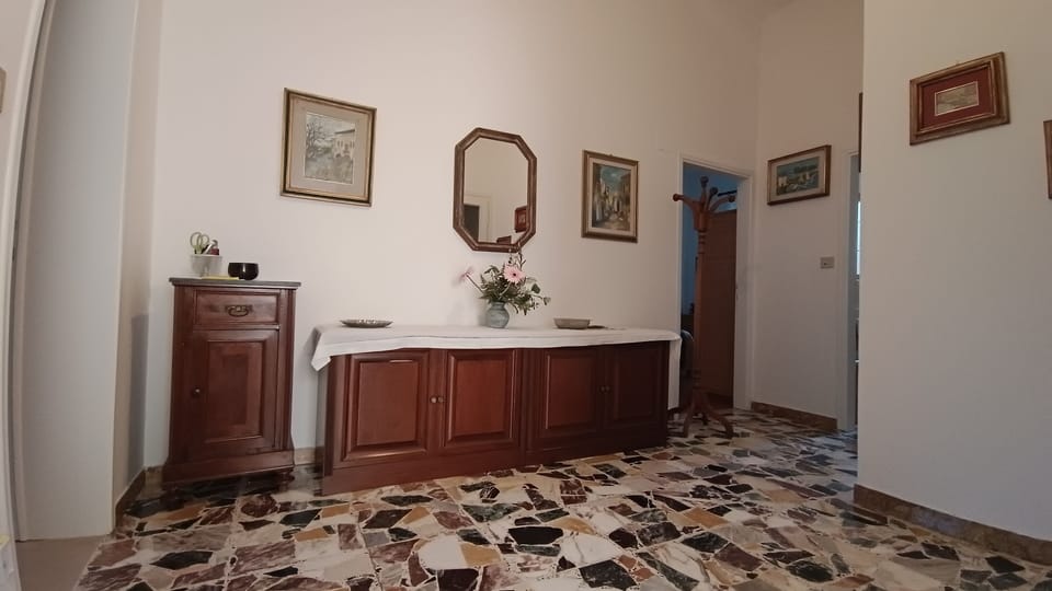 ingresso - disimpegno
entrance - diaengagement