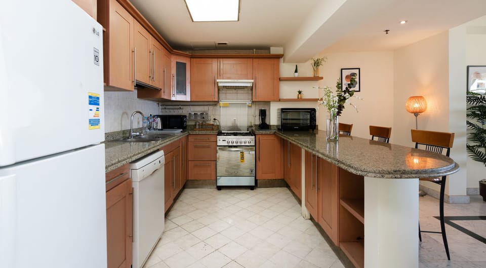 Apartment, 2 Bedrooms, Sea View | Private kitchen