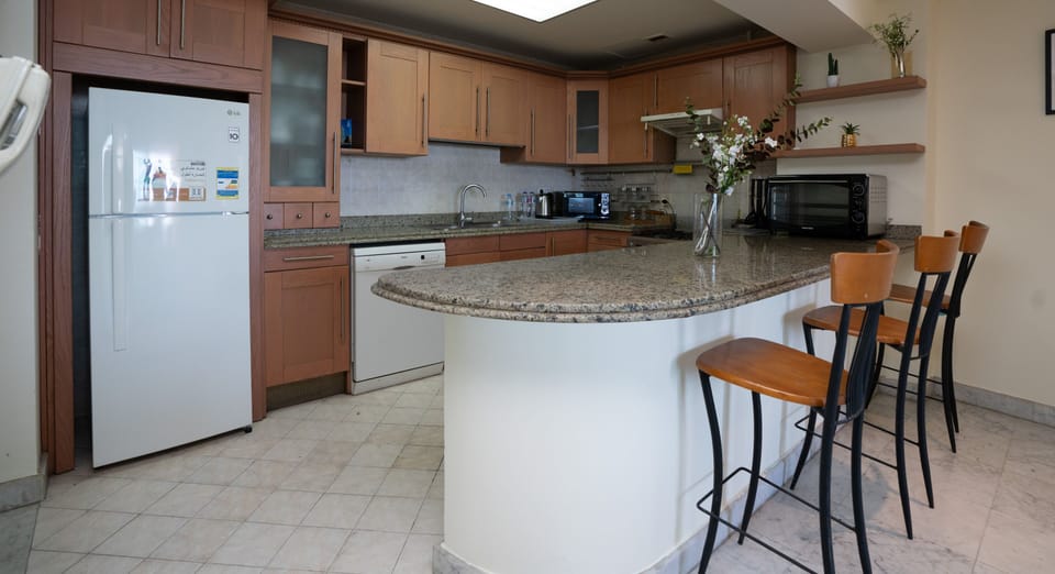 Apartment, 2 Bedrooms, Sea View | Private kitchen