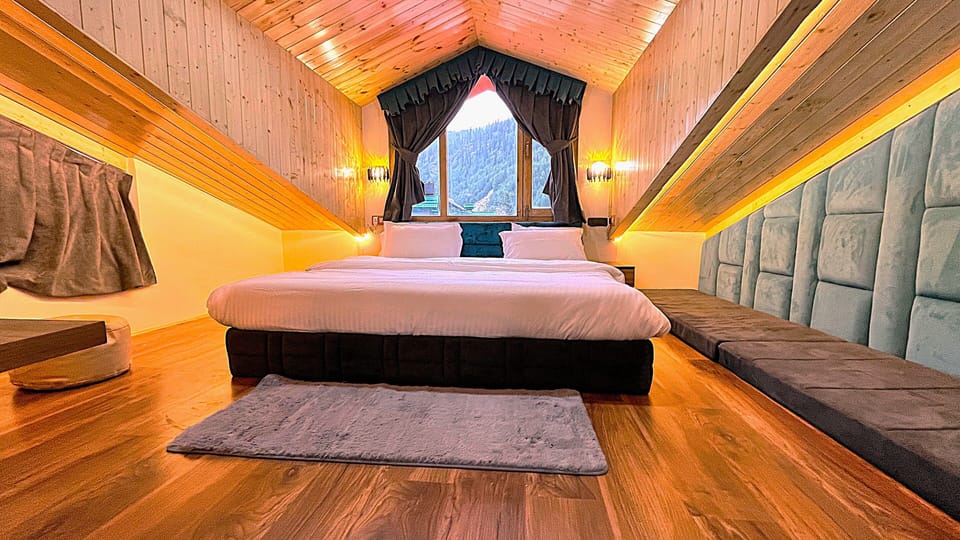 Family Triple Room | Soundproofing, free WiFi, bed sheets