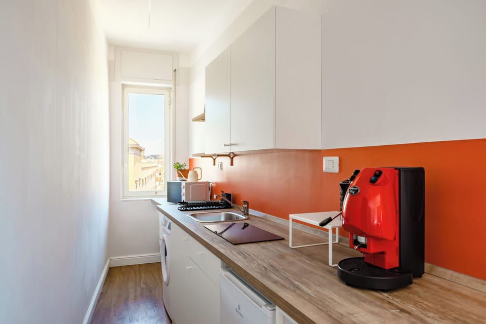 Apartment, 3 Bedrooms, Sea View, Tower | Private kitchen | Espresso maker, coffee/tea maker, electric kettle