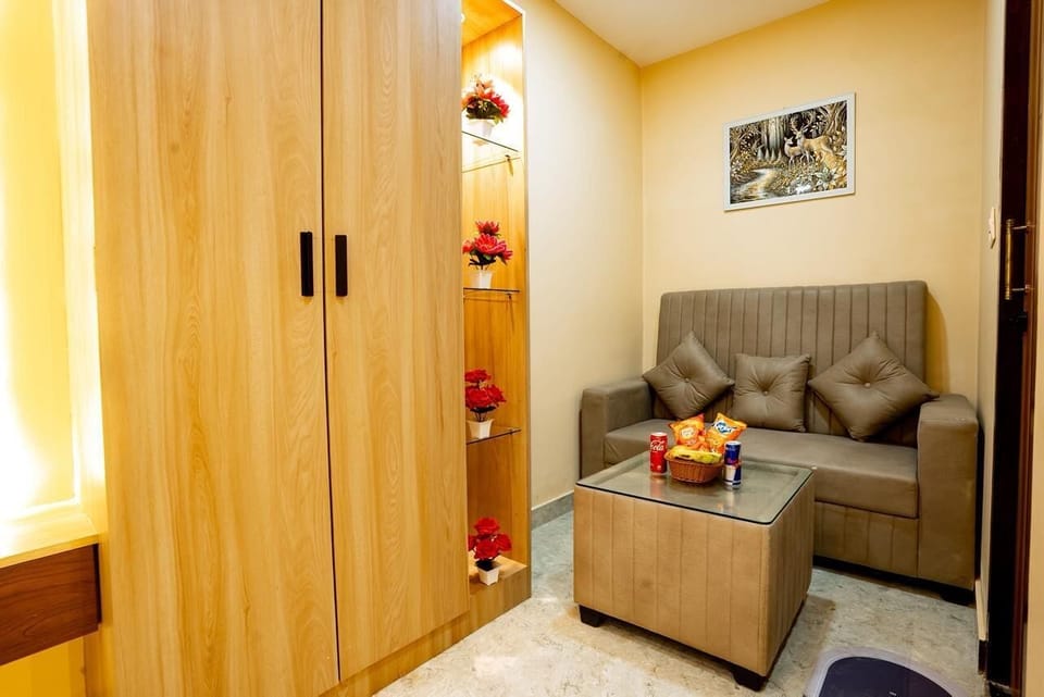 Deluxe Room, Balcony | In-room safe, desk, laptop workspace, iron/ironing board
