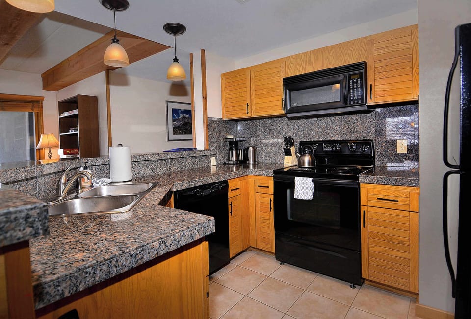 Fully equipped kitchen