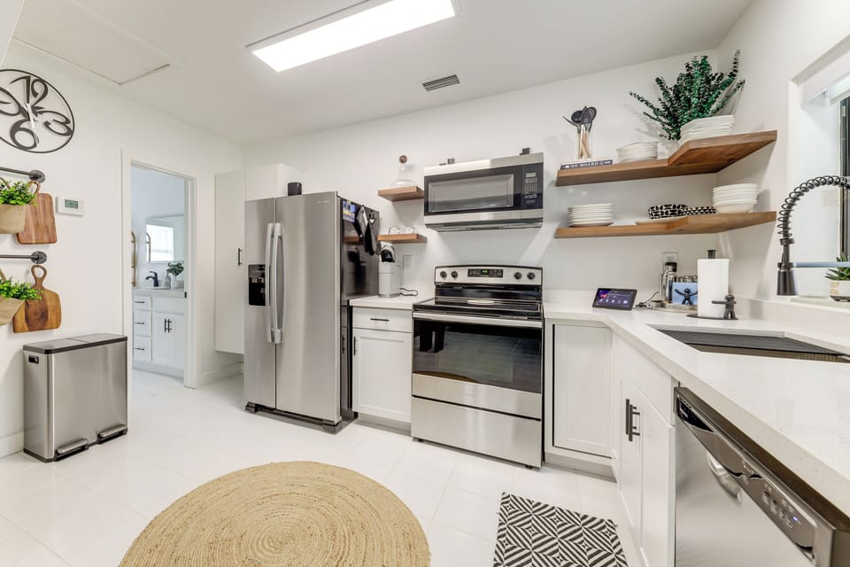 House (2 Bedrooms) | Interior