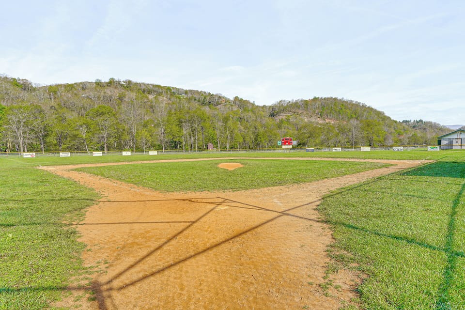 Near Greenbrier River! Mtn-view Cabin w/ Fire Pit Cottage in Shenandoah Valley