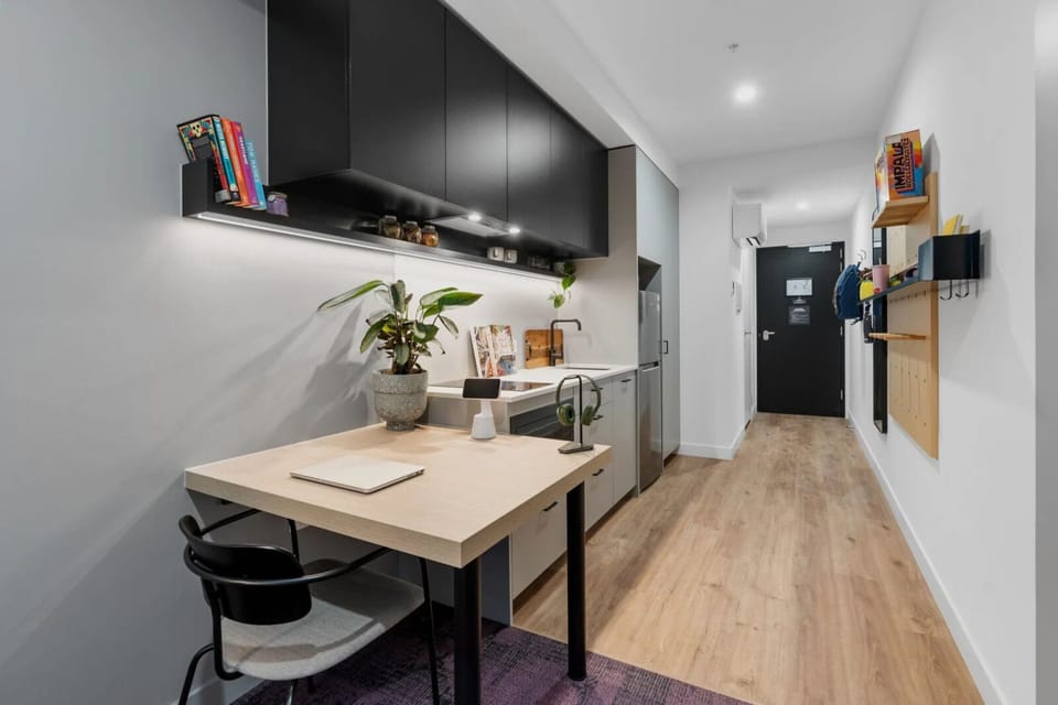 Studio, 1 Double Bed, Non Smoking | Private kitchen