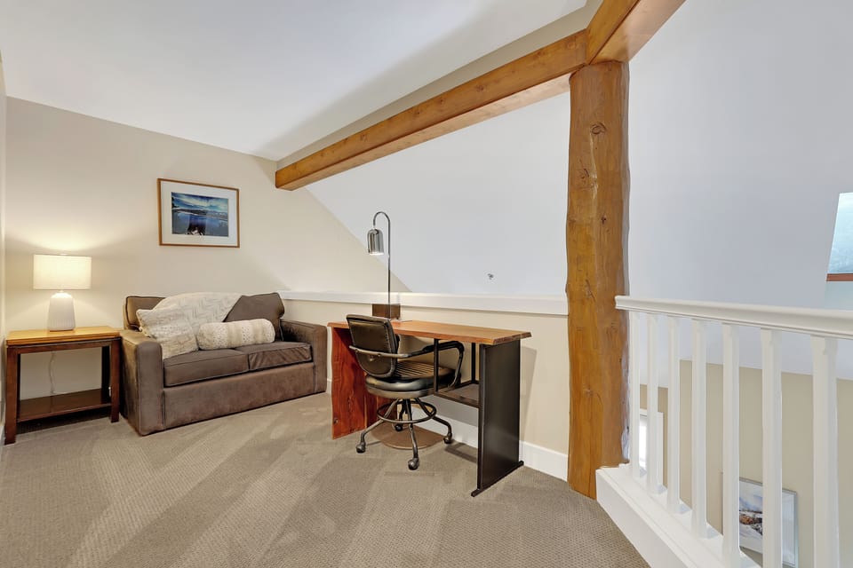 Bonus Work Area and Loft