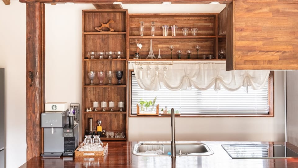 Basic Room, 2 Bedrooms (Proud jeju) | 2 bedrooms, free WiFi
