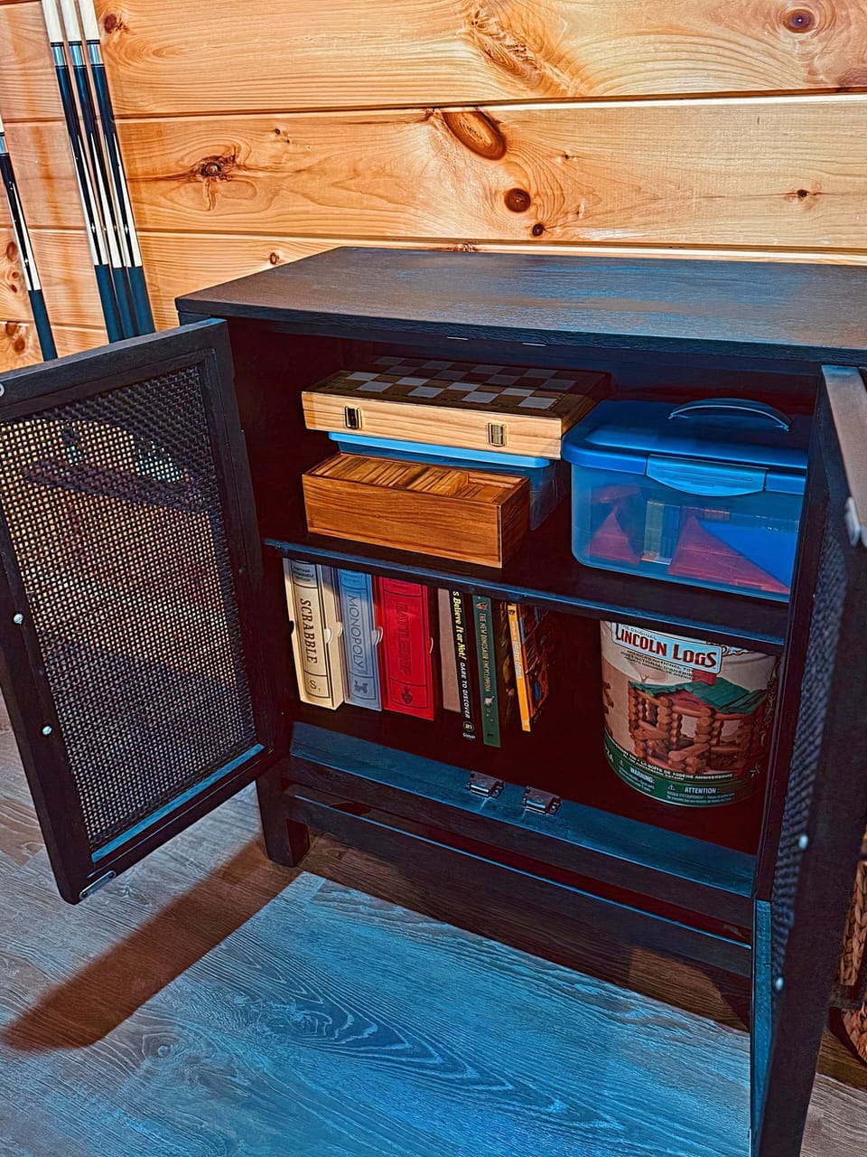 Family-Friendly Cabin with Board Games & Activities