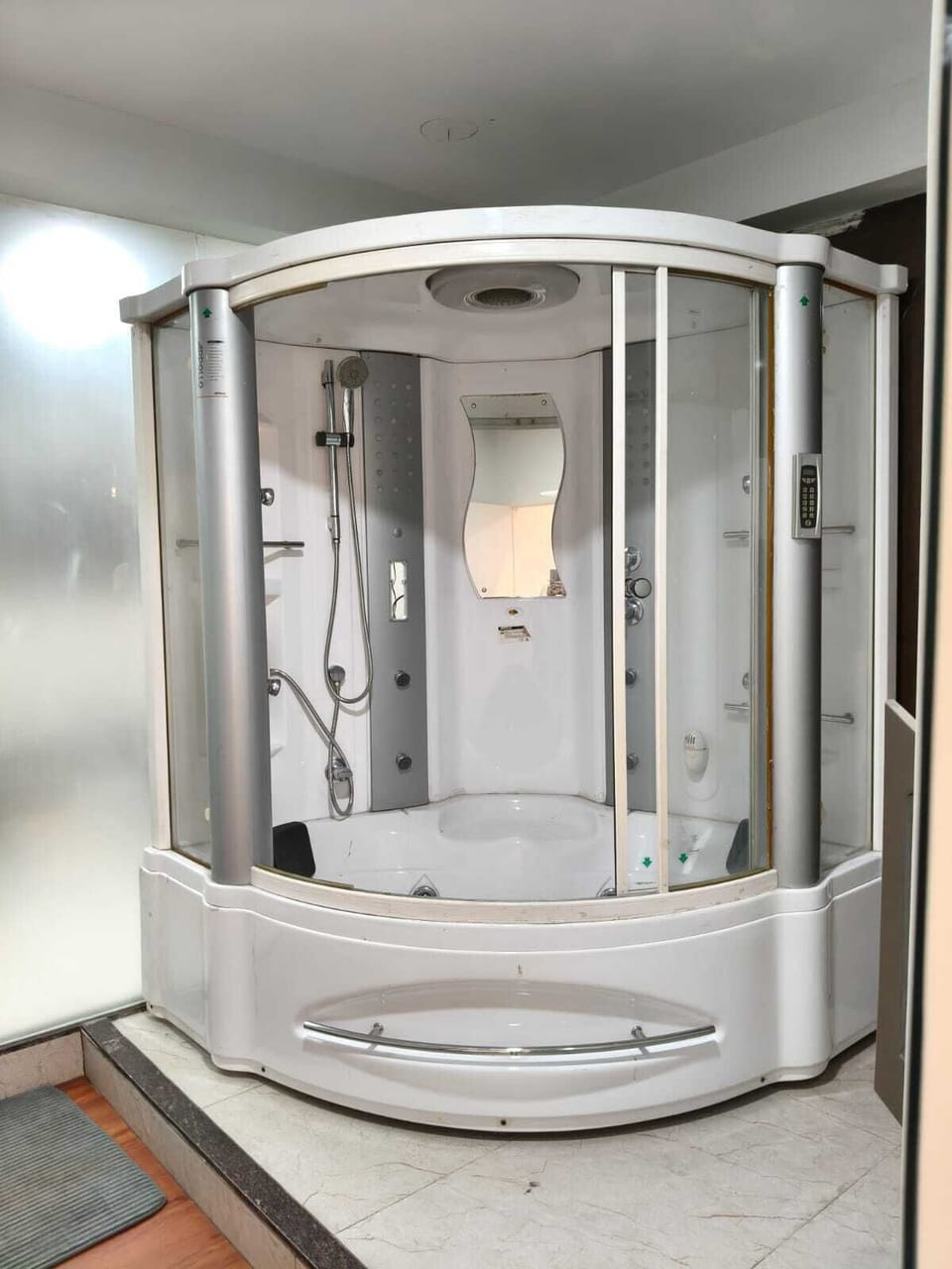 Family Studio Suite, Patio | Bathroom | Combined shower/tub, hair dryer, slippers, bidet