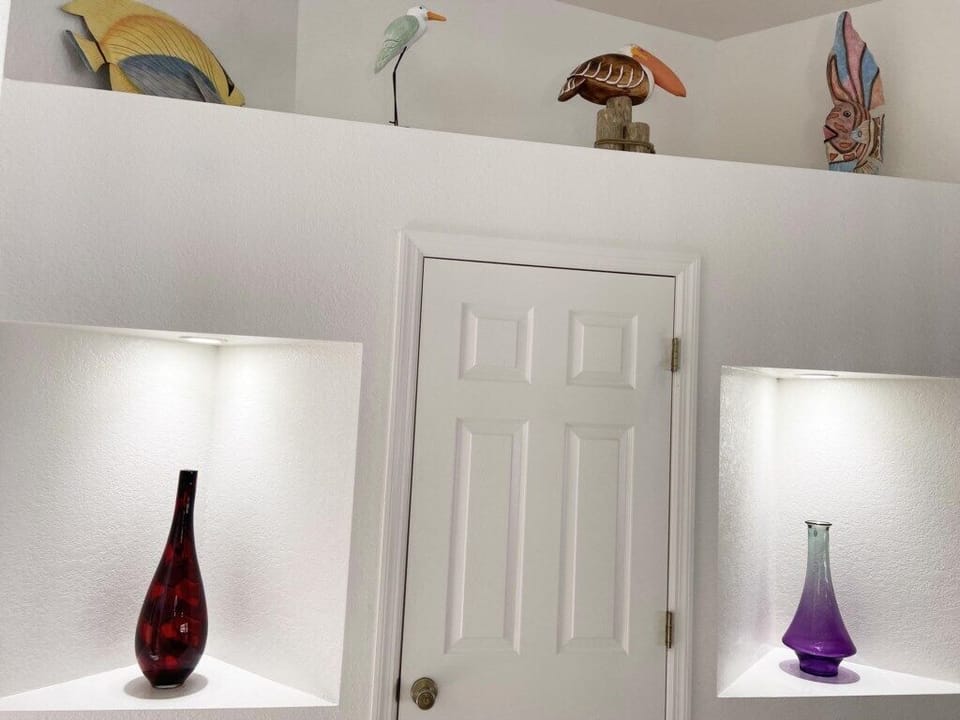 Peaceful Pool Escape – Close to Beach & Fun (304)