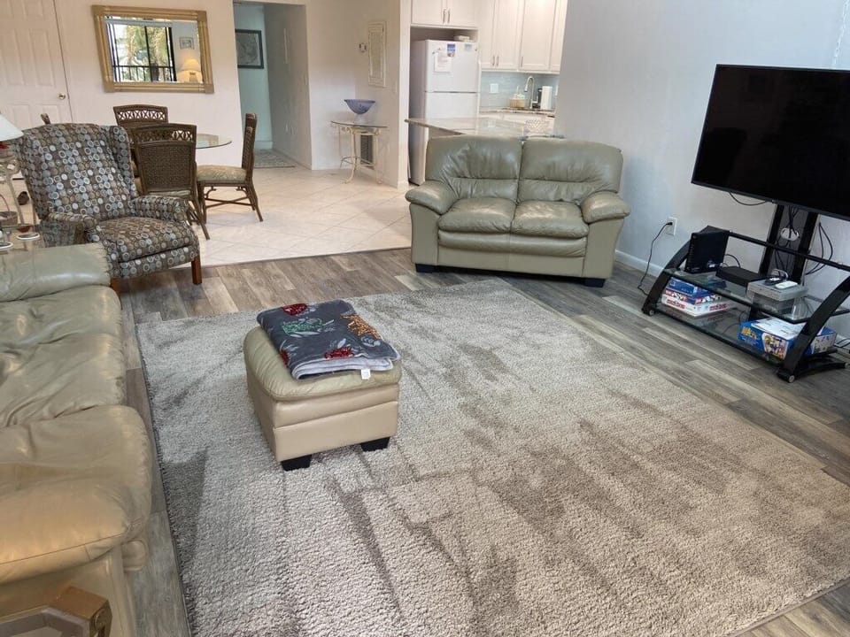 2BR Tamarind Condo – Steps to Pool & Gulf (779)