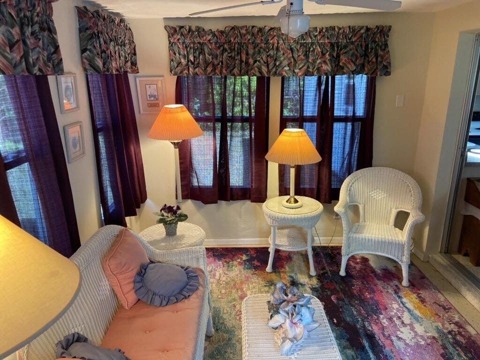 Retro Retreat – Canal-Front 2BR Close to Beach (156)
