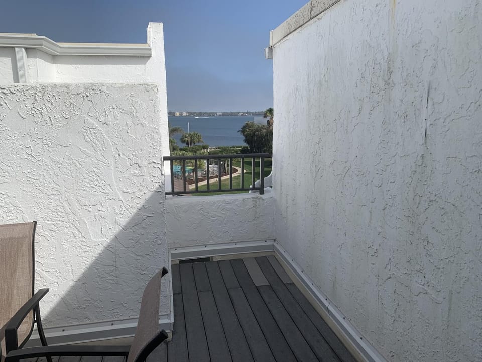 Open Deck – 2BR Loft Condo with Bay Views (2336)
