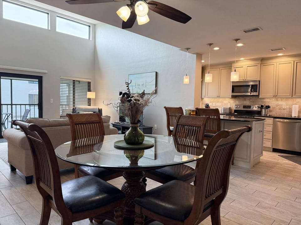Modern Comfort – 2BR Bayside Condo at Tamarind (8820)